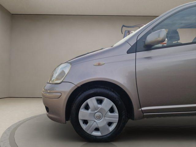 TOYOTA Yaris 1.0i 16V cat 5 porte Sol