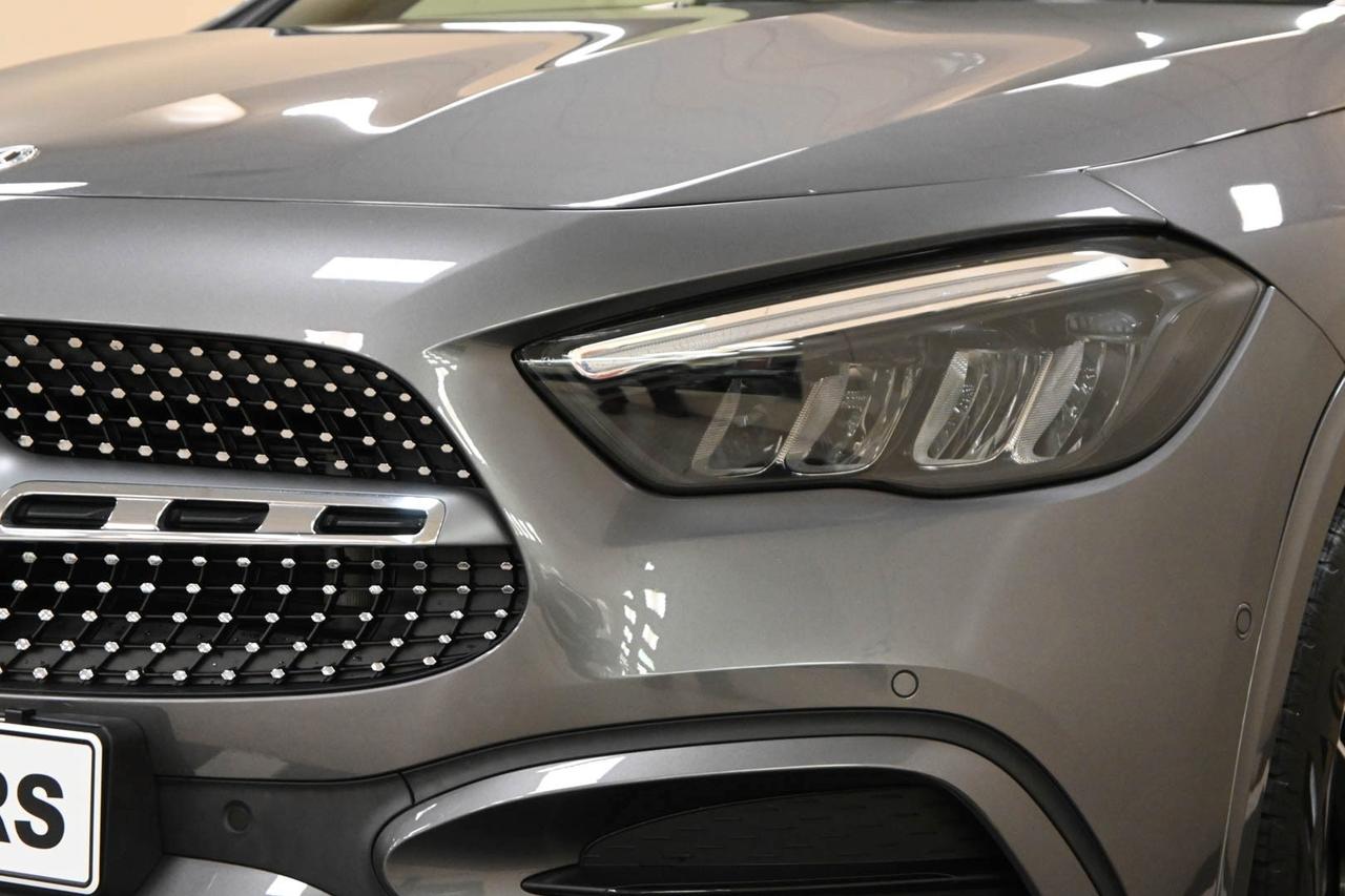 MERCEDES GLA (H247) GLA 200 d Automati...