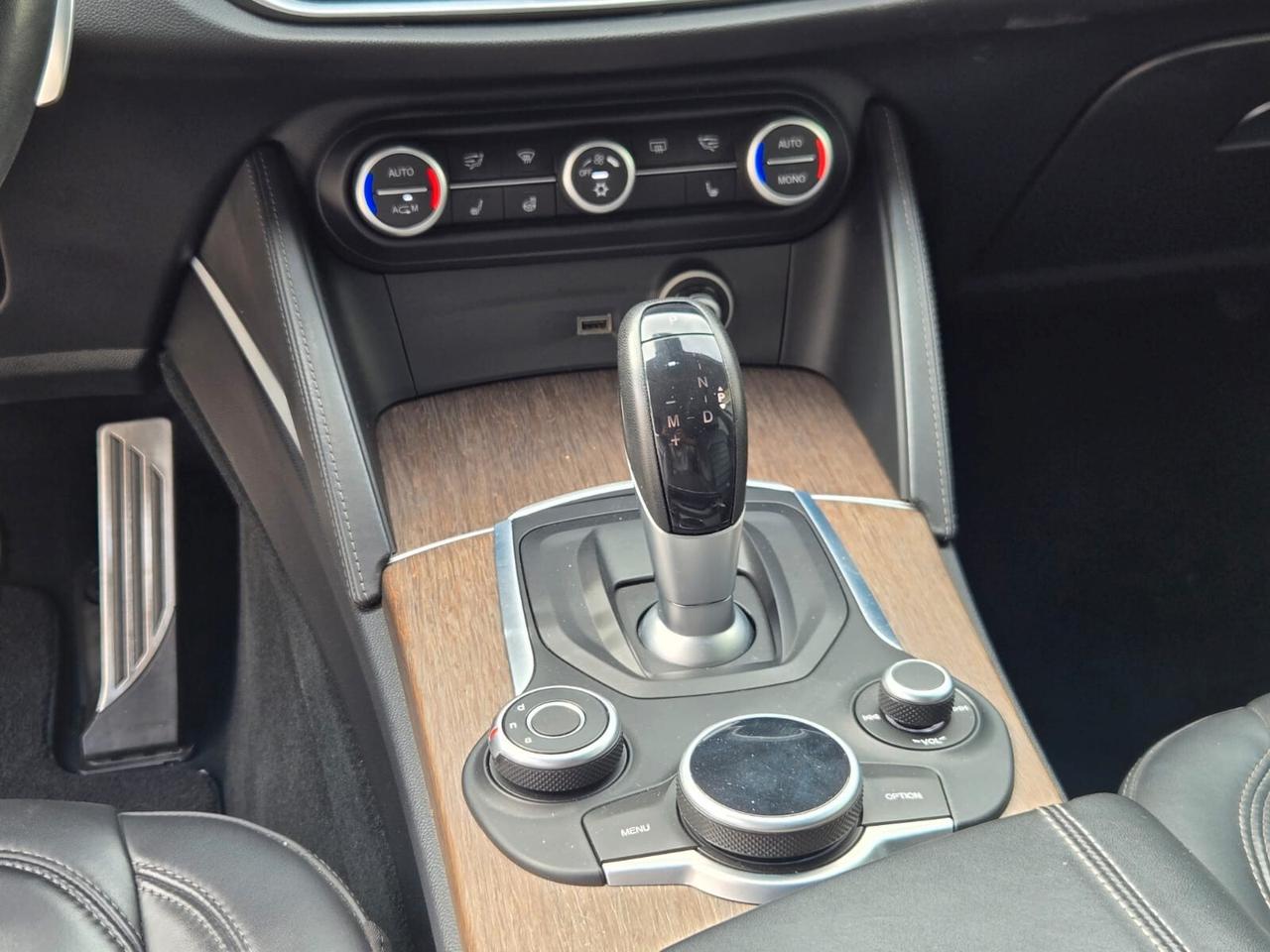 Alfa Romeo Stelvio 2.0 Turbo 280 CV Q4 First Edition