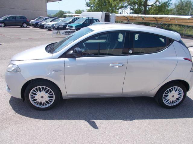 LANCIA - Ypsilon - 1.2 69 CV 5p. GPL Ecochic Gold