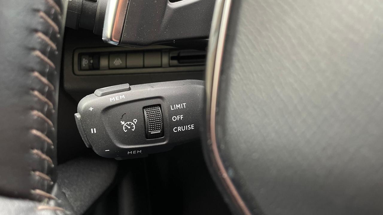 Peugeot 3008 BlueHDi 130 S&S Active VIRTUAL COCKPIT AUTOMATICA