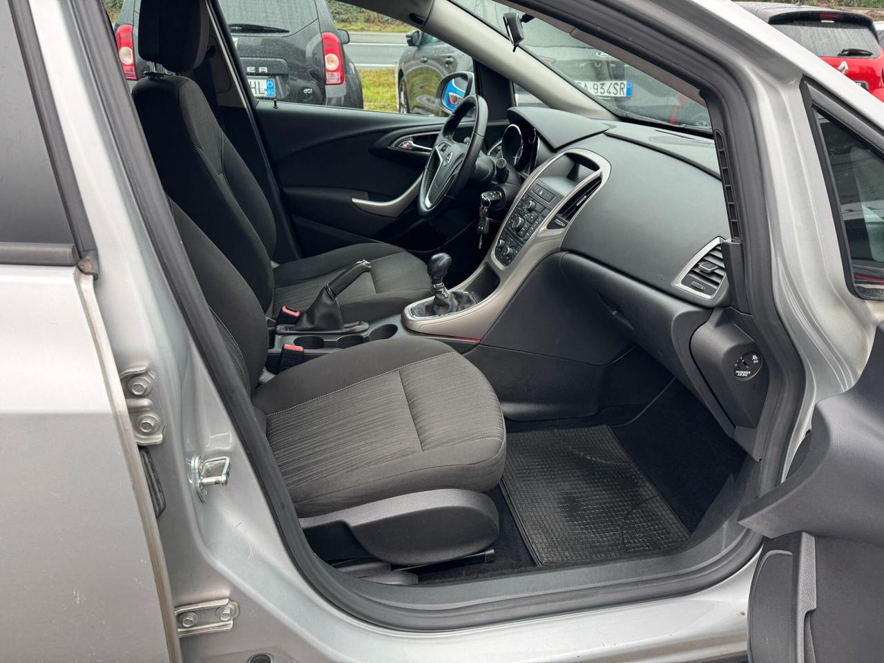 Opel Astra 1.4 Turbo 140CV 5 porte Cosmo