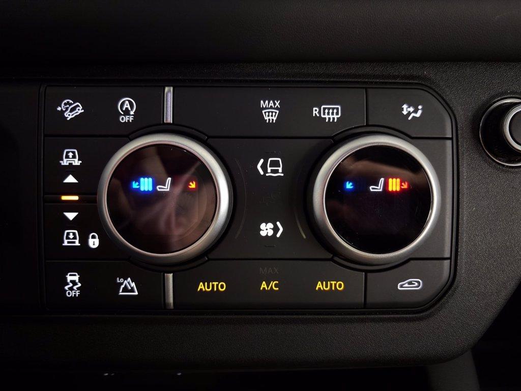 LAND ROVER Defender (2019) LAND ROVER 110 3.0D I6 250 CV AWD Auto X-Dynamic HSE del 2024