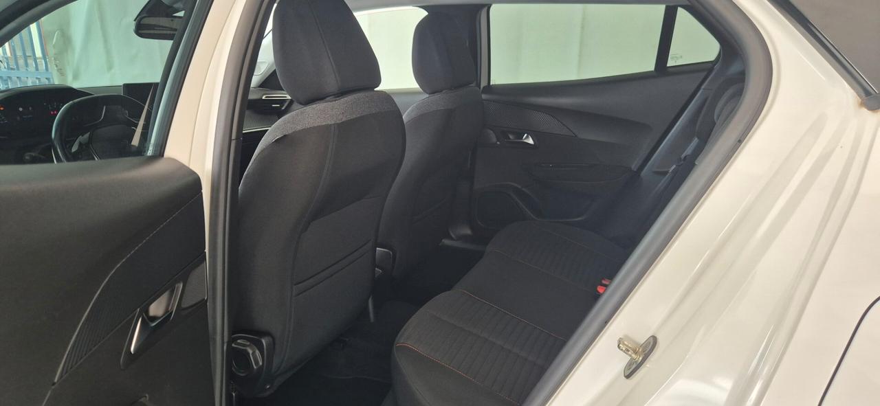 PEUGEOT 2008 1.5HDI 130CV C.Automatico 05/2021