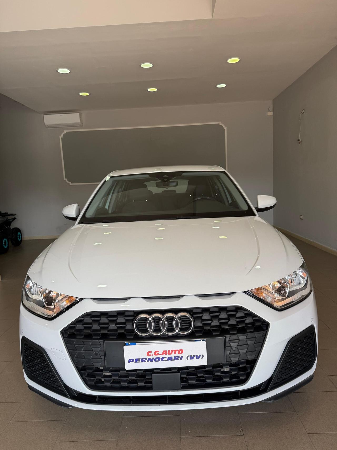 Audi A1 SPB 30 TFSI S tronic line edition