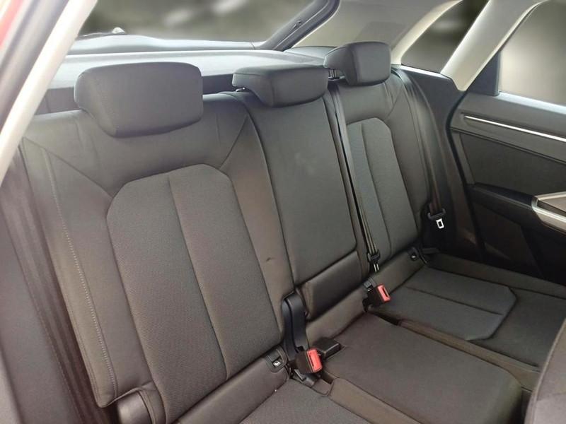 AUDI Q3 35 TDI S tronic Business