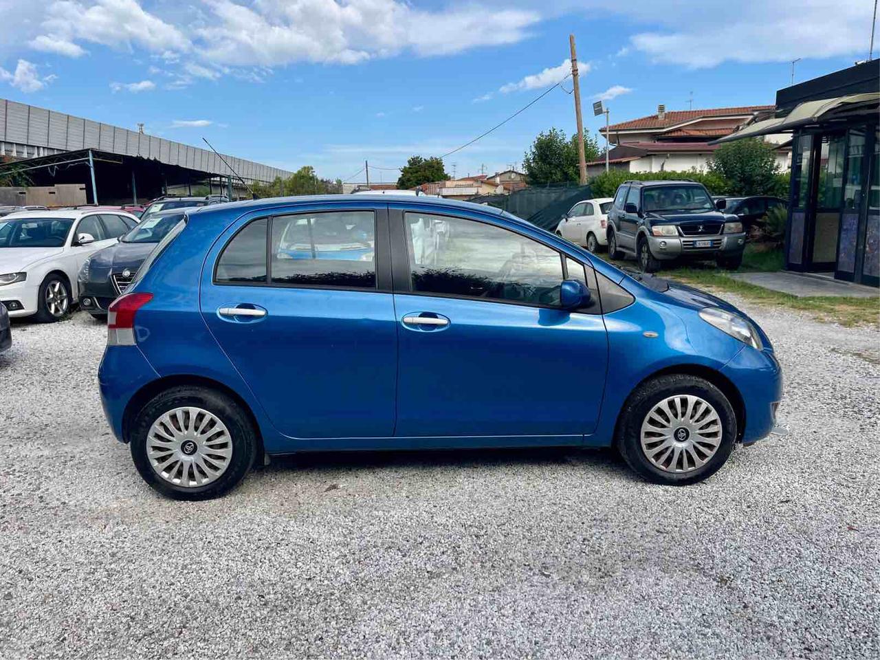 TOYOTA YARIS - 1.0 - PER NEOPATENTATI