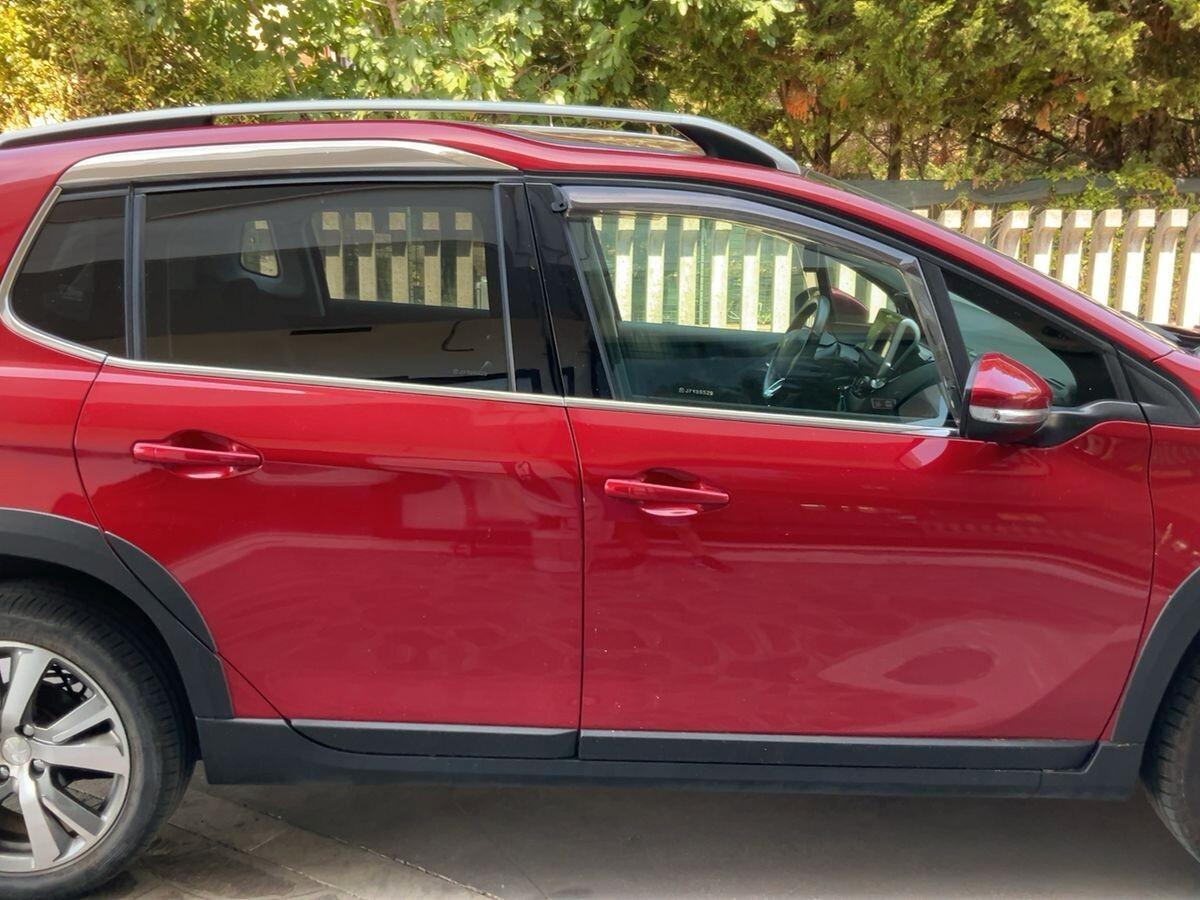 Peugeot 2008 BlueHDi 100 S&S Allure