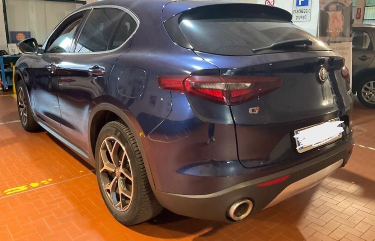 Alfa Romeo Stelvio 2.0 Turbo 280 CV AT8 Q4 Executive