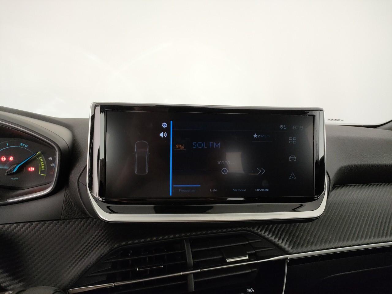 PEUGEOT 2008 1.2 hybrid Style 145cv e-dcs6