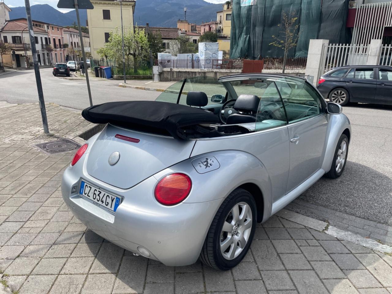 Volkswagen New Beetle / MAGGIOLONE