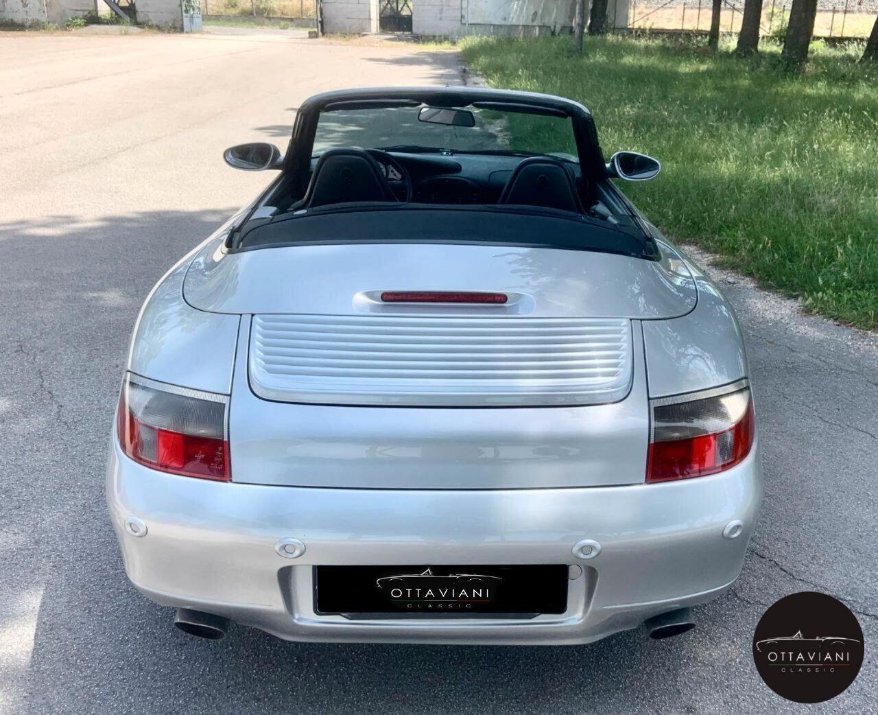 Porsche 911 996 Carrera 4