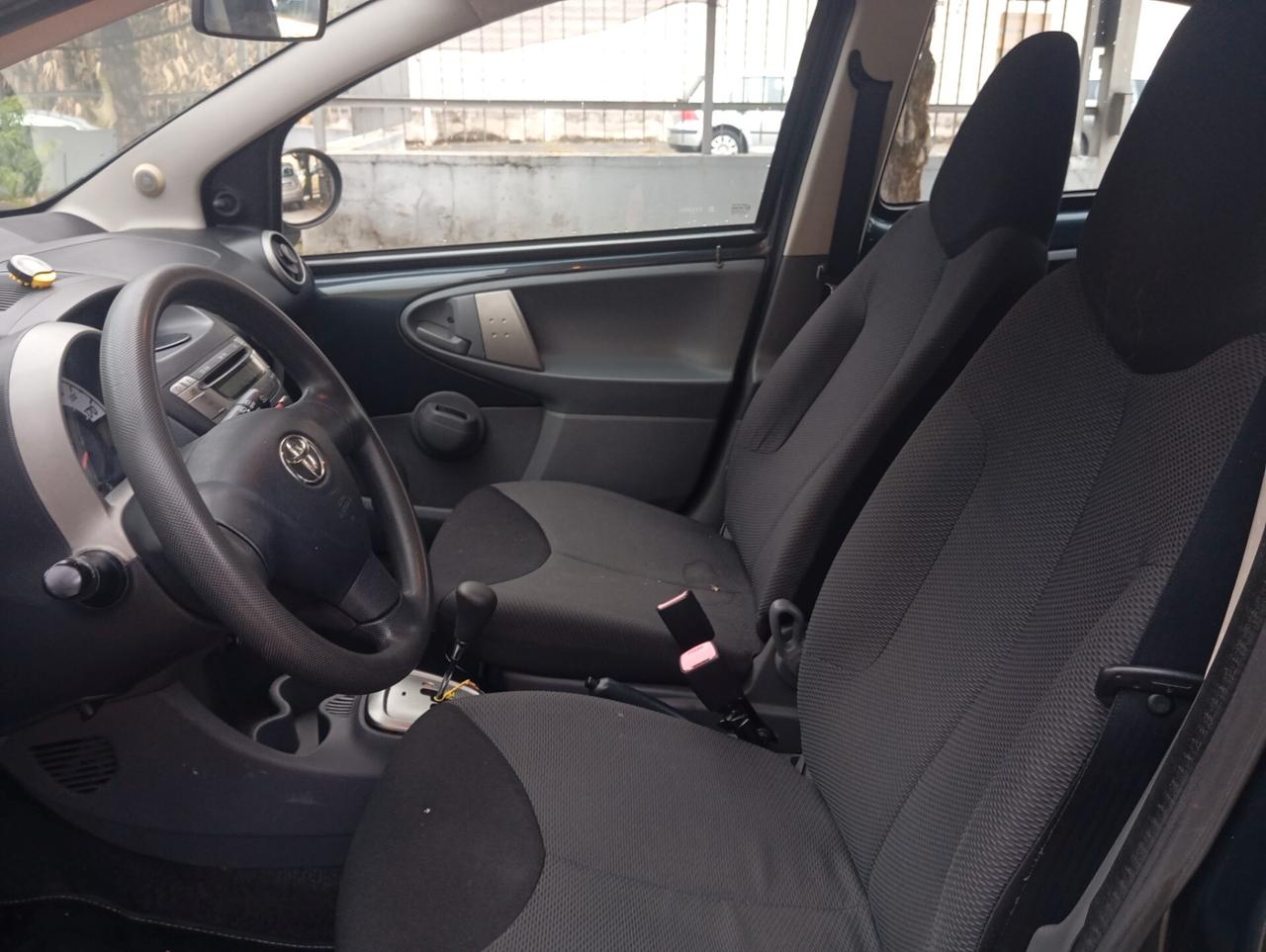Toyota Aygo 1.0 12V VVT-i 5 porte automatica