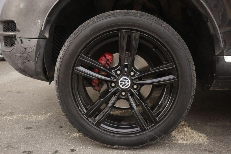 Volkswagen Touareg Volkswagen Touareg 2.5 tdi R5 128KW ANNO 2005