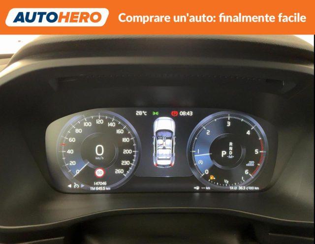 VOLVO XC40 D3 AWD Geartronic Momentum