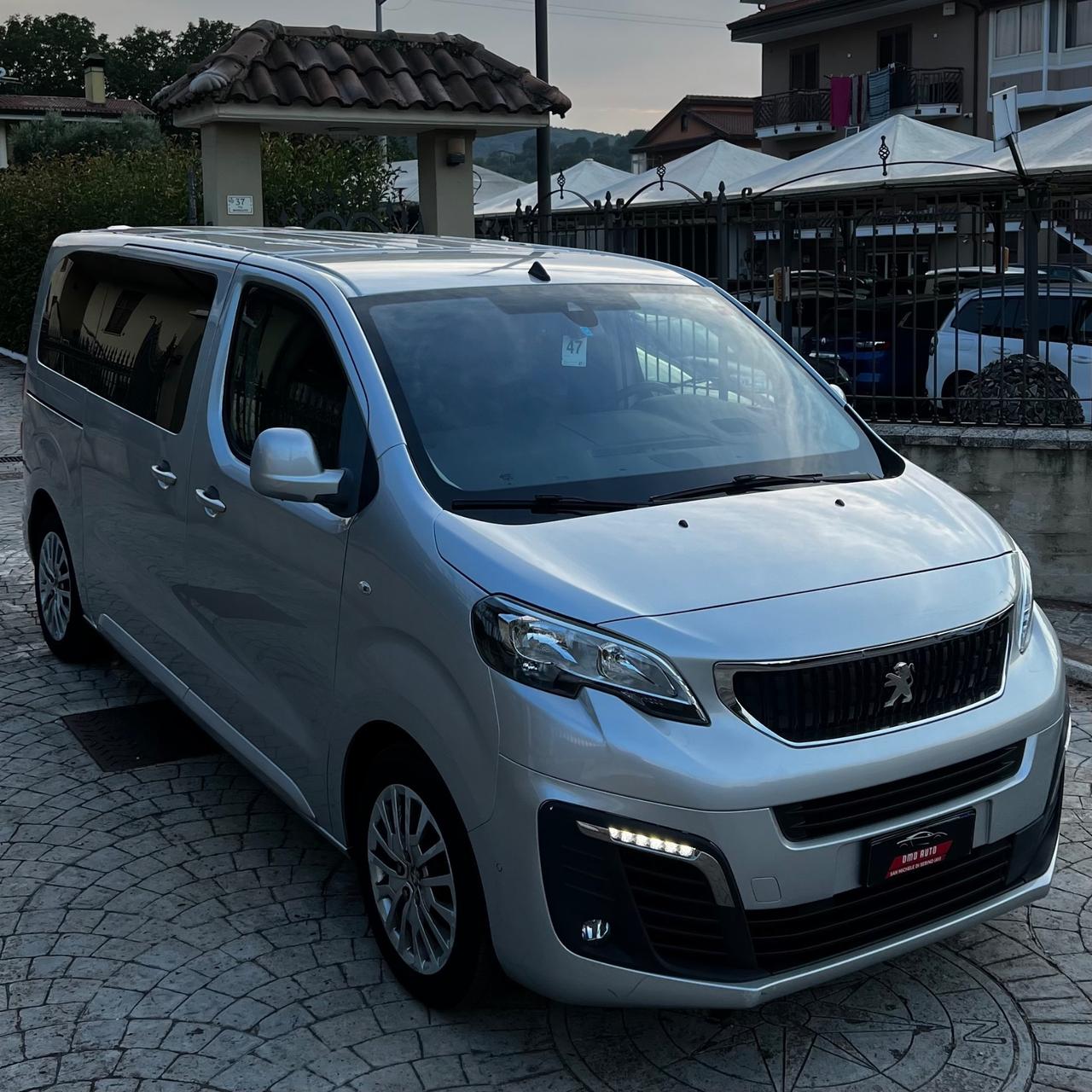 Peugeot Traveller 1.5 DIESEL 120 CV furgone 8 posti allestimento allure, UNICO PROPRIETARIO 06/2019