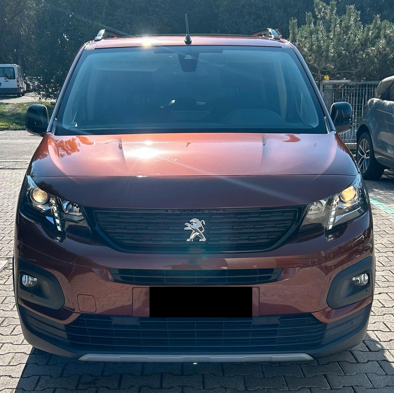 Peugeot Rifter BlueHDi 130 S&S EAT8 GT Line Standard