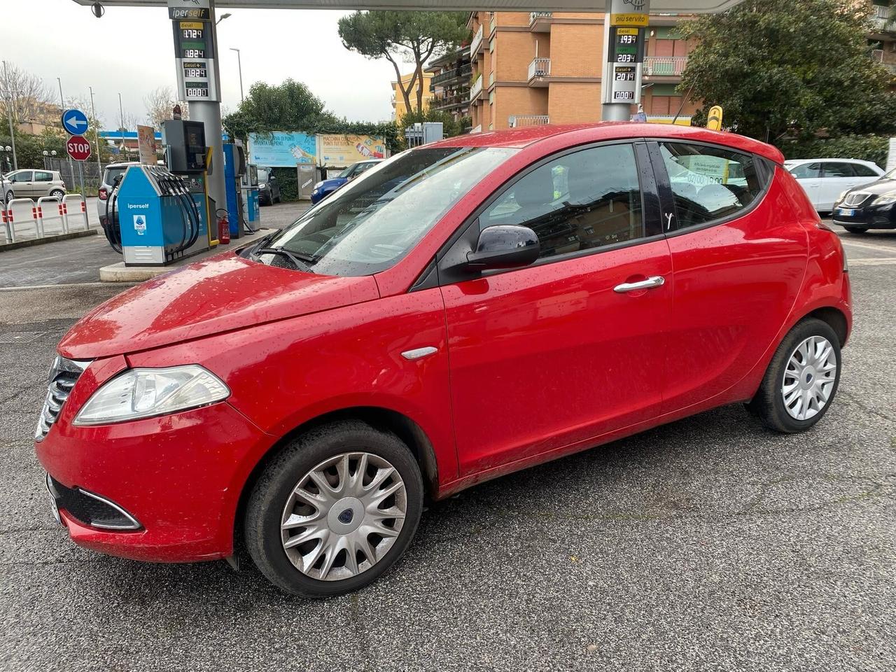 Lancia Ypsilon 1.2 69 CV 5 porte Platinum