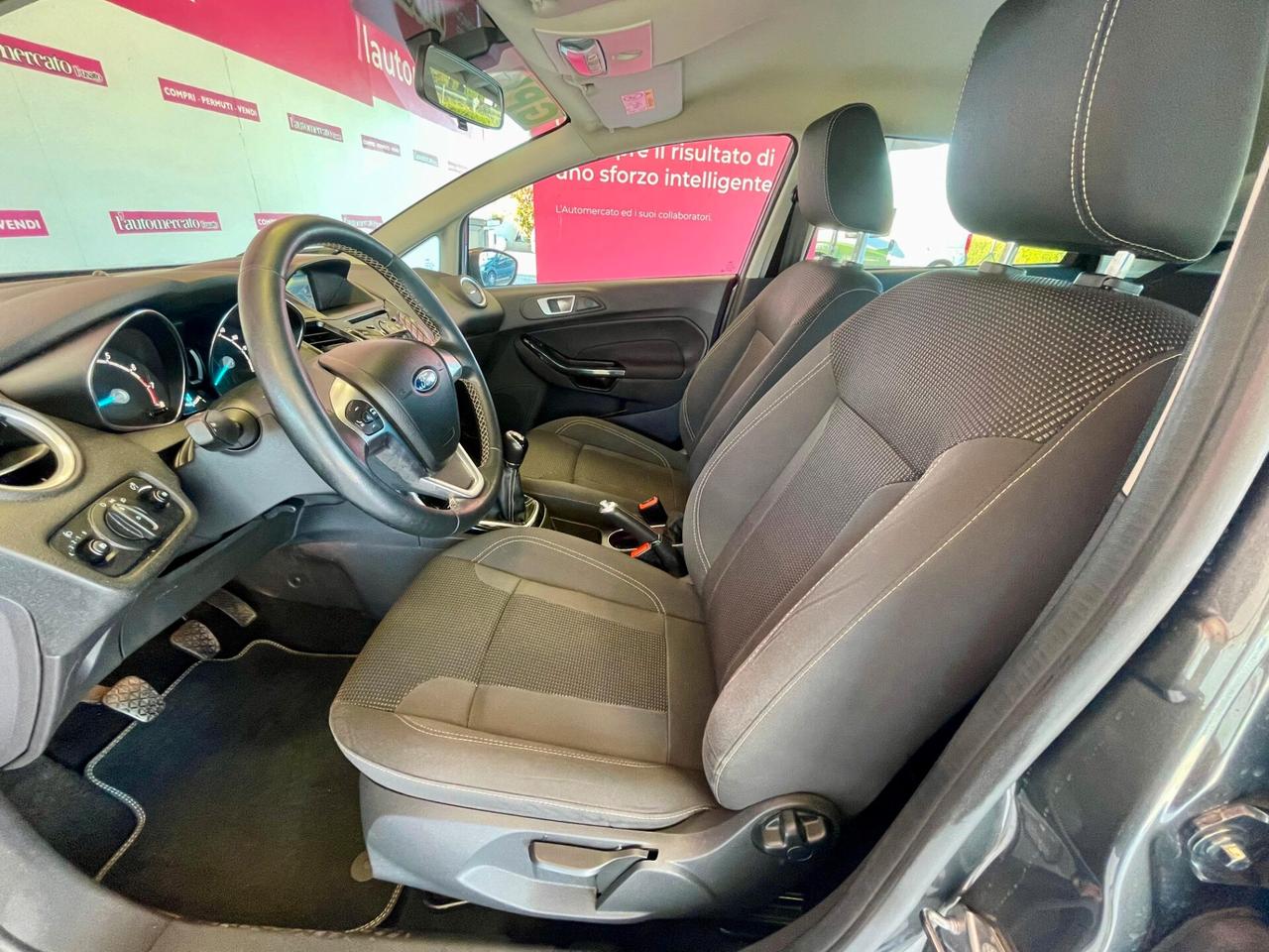 FORD Fiesta 6ª serie Fiesta 1.4 5p. Bz.- GPL T...