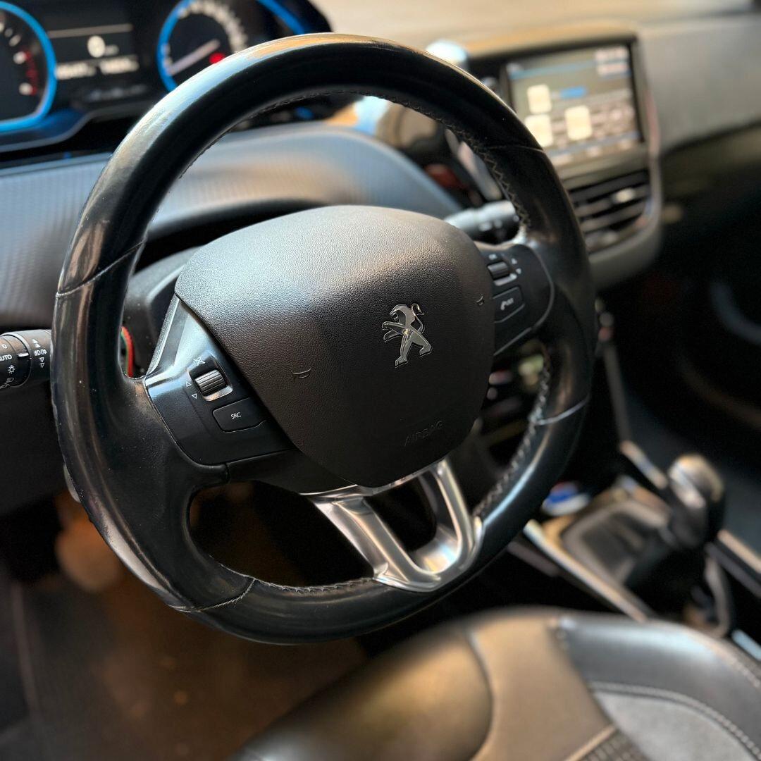 Peugeot 2008 Allure **UNICO PROPRIETARIO**