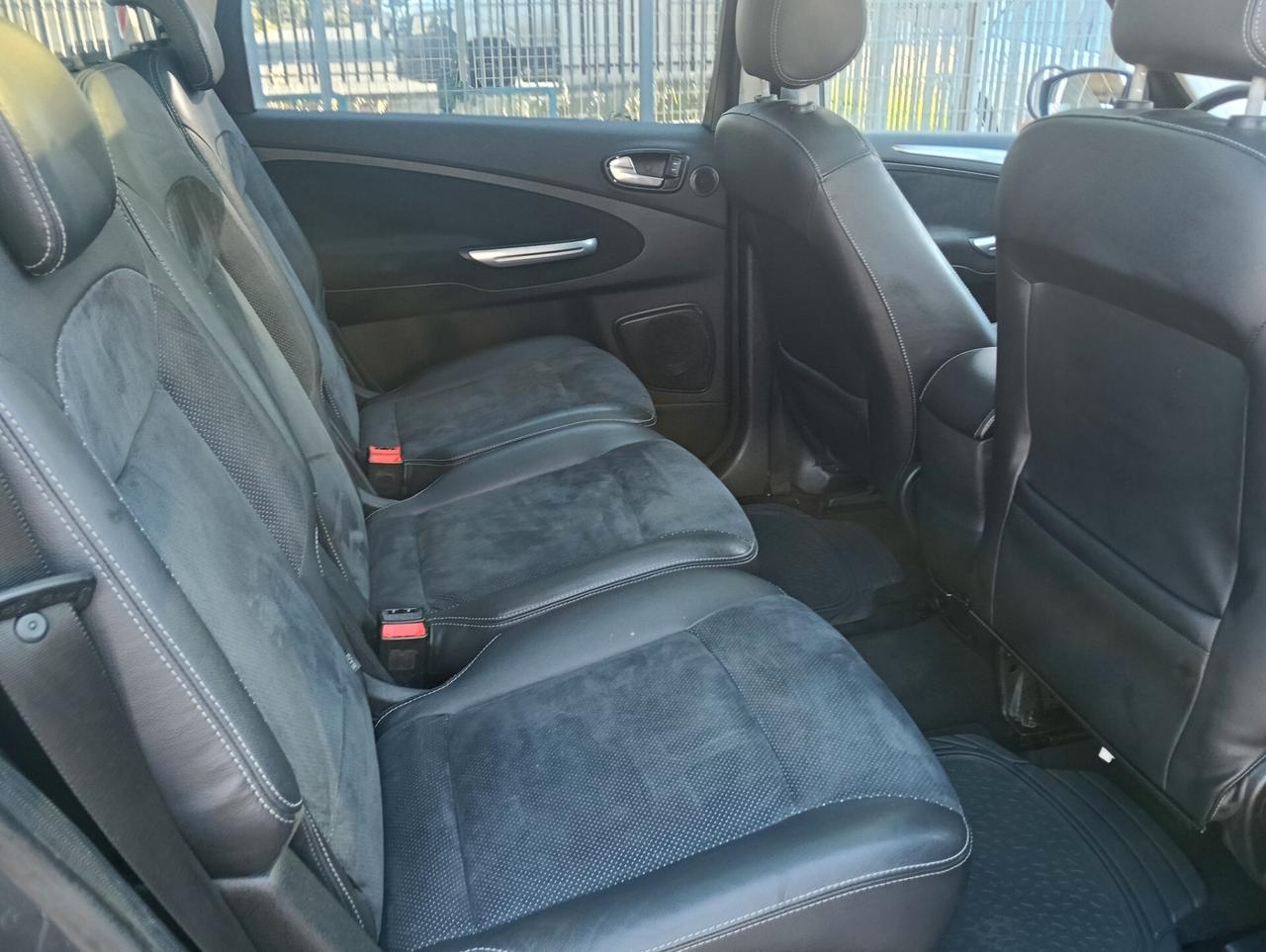 Ford S-Max 2.0 TDCi 140CV Titanium