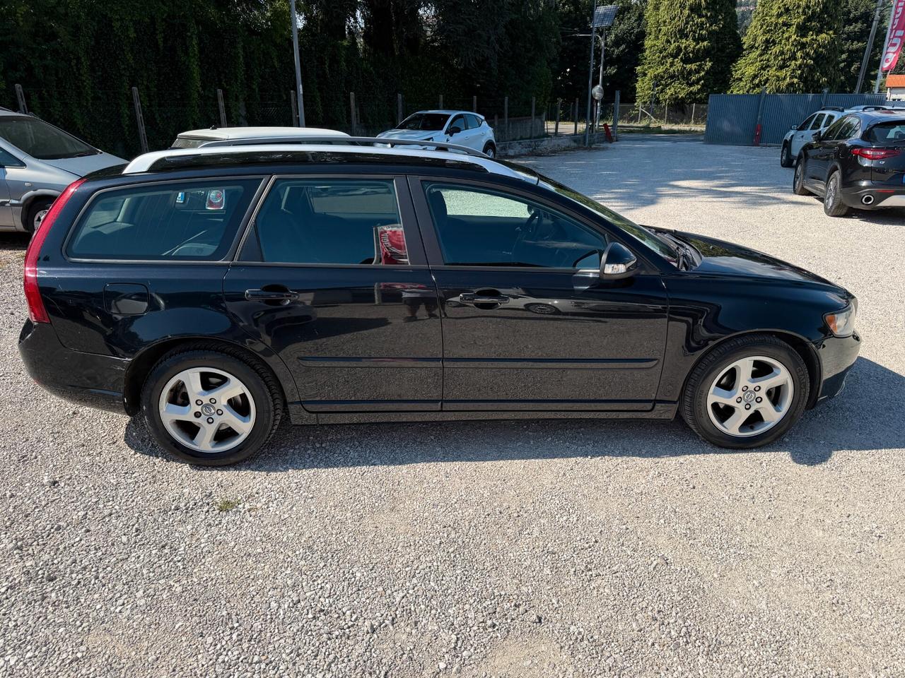 Volvo V50 D2 POLAR PLUS