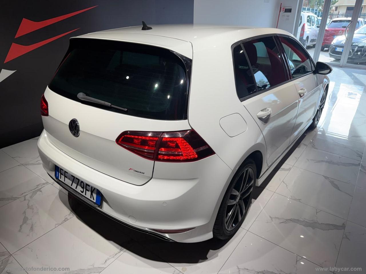 VOLKSWAGEN Golf 1.6 TDI 110 CV R-LINE