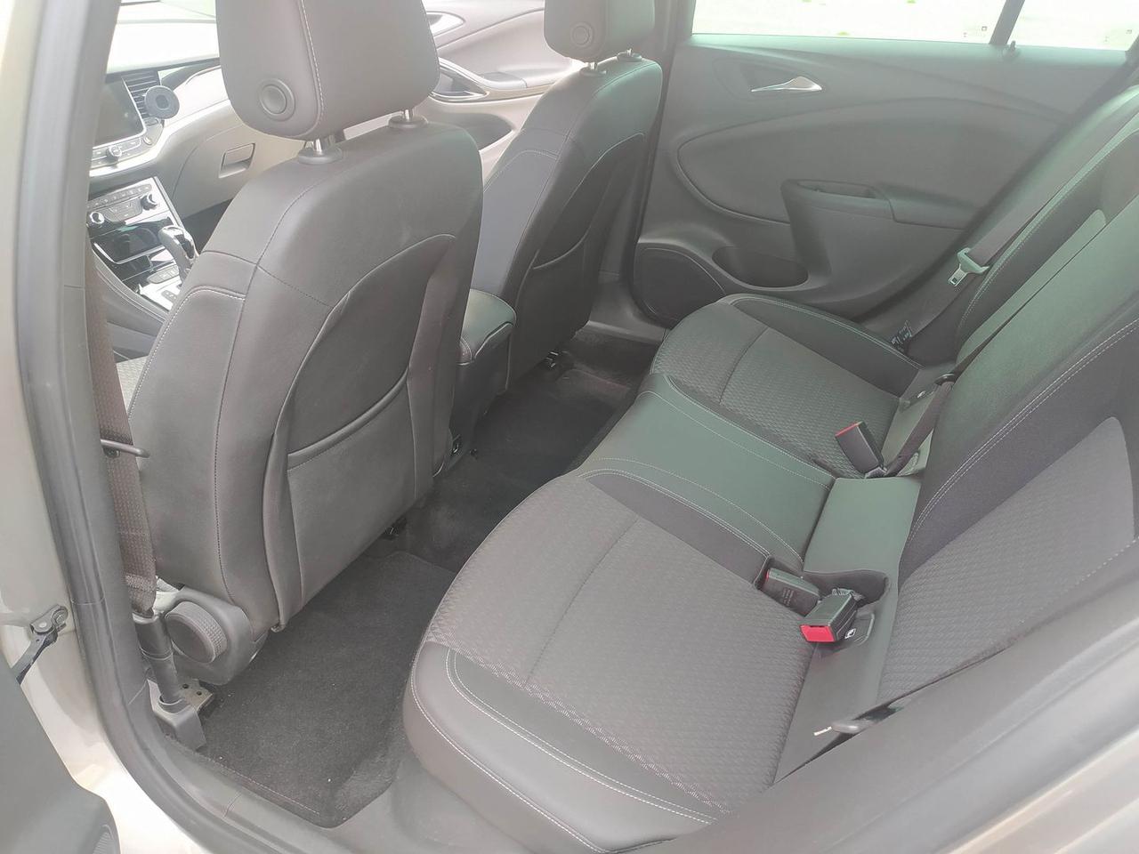 Opel Astra Business 1.6 CDTI 136 CV #6656