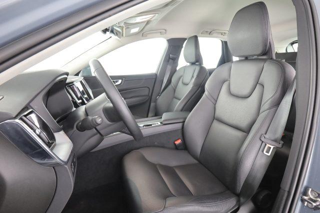 VOLVO XC60 XC60 B4 (d) Geartronic Momentum