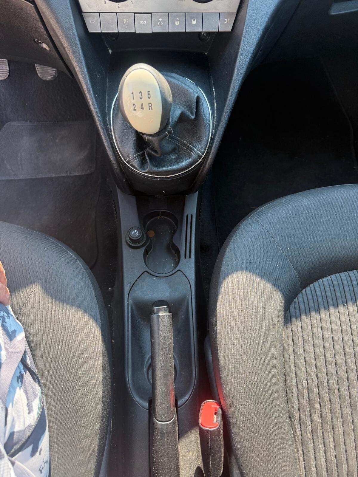 Lancia Ypsilon 1.3 MJT 75 CV E-Collection