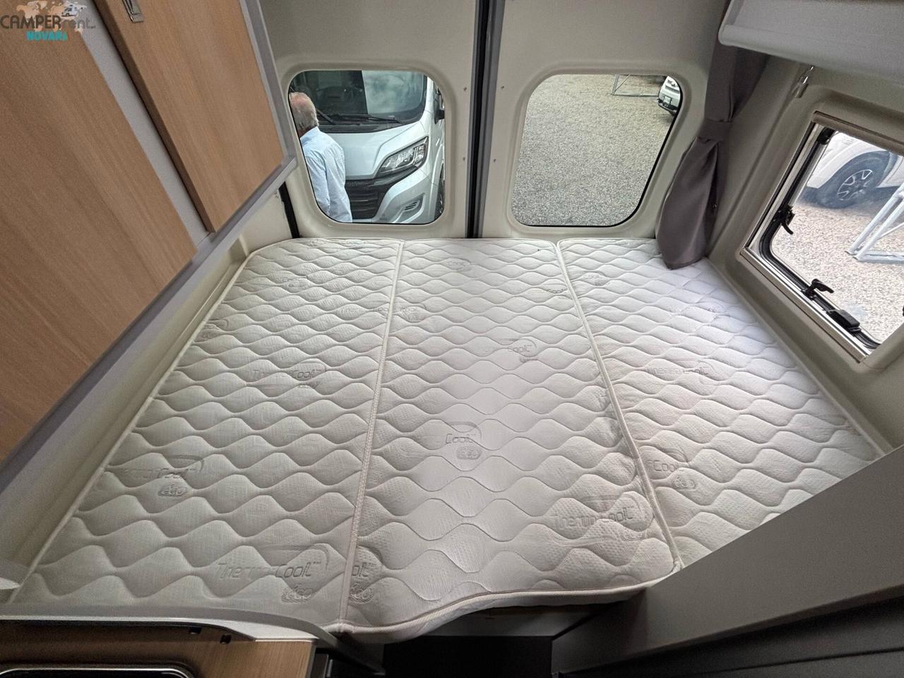 FONT VENDOME HORIZON H307 - Furgonato con letto matrimoniale in coda e letto basculante elettrico