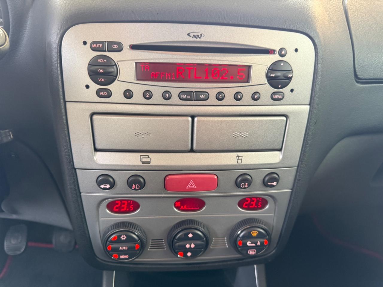 Alfa Romeo 147 1.6 16V TS (105) 5 porte Distinctive
