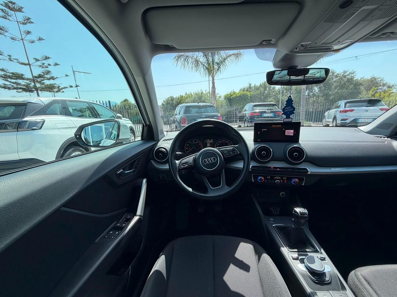 Audi Q2 30 TFSI Business