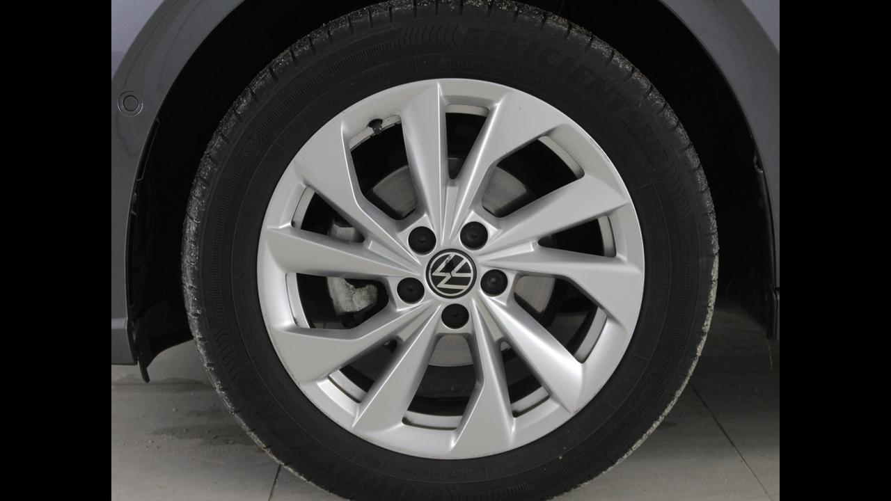 VOLKSWAGEN Polo VI 2022 - Polo 1.0 tsi Style 95cv