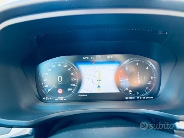 VOLVO V60 D3 Geartronic COCKPIT- CARPLAY