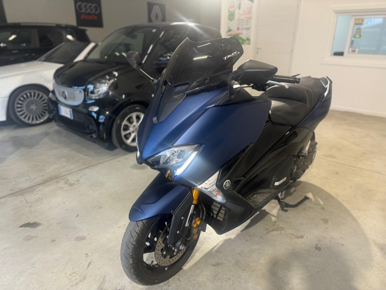 Yamaha TMAX 530 DX