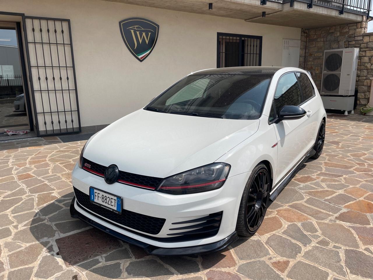 Volkswagen Golf GTI Performance 2.0 TSI 3p. BlueMotion Technology
