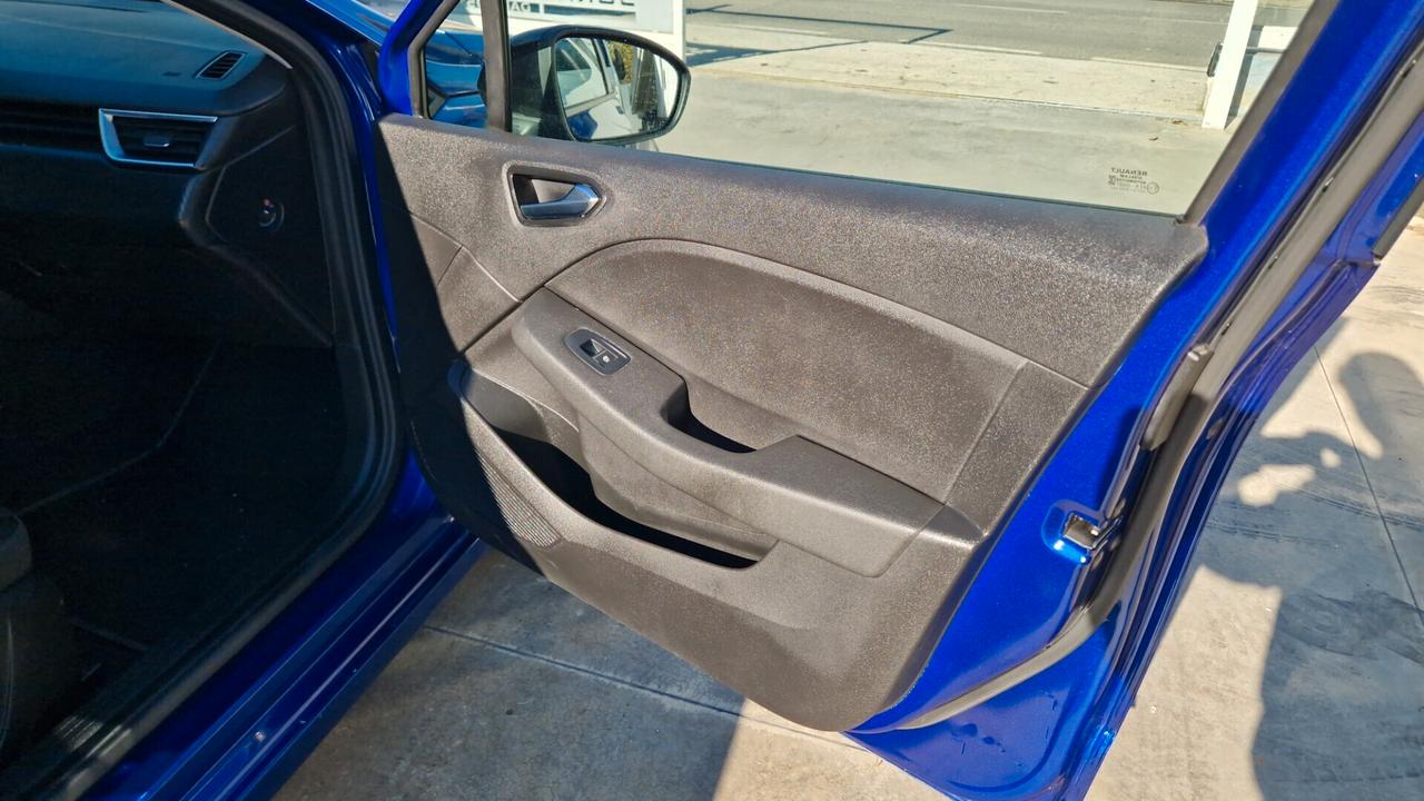 Renault Clio 1.6 Full Hybrid E-Tech 5 porte Equilibre 140 CV