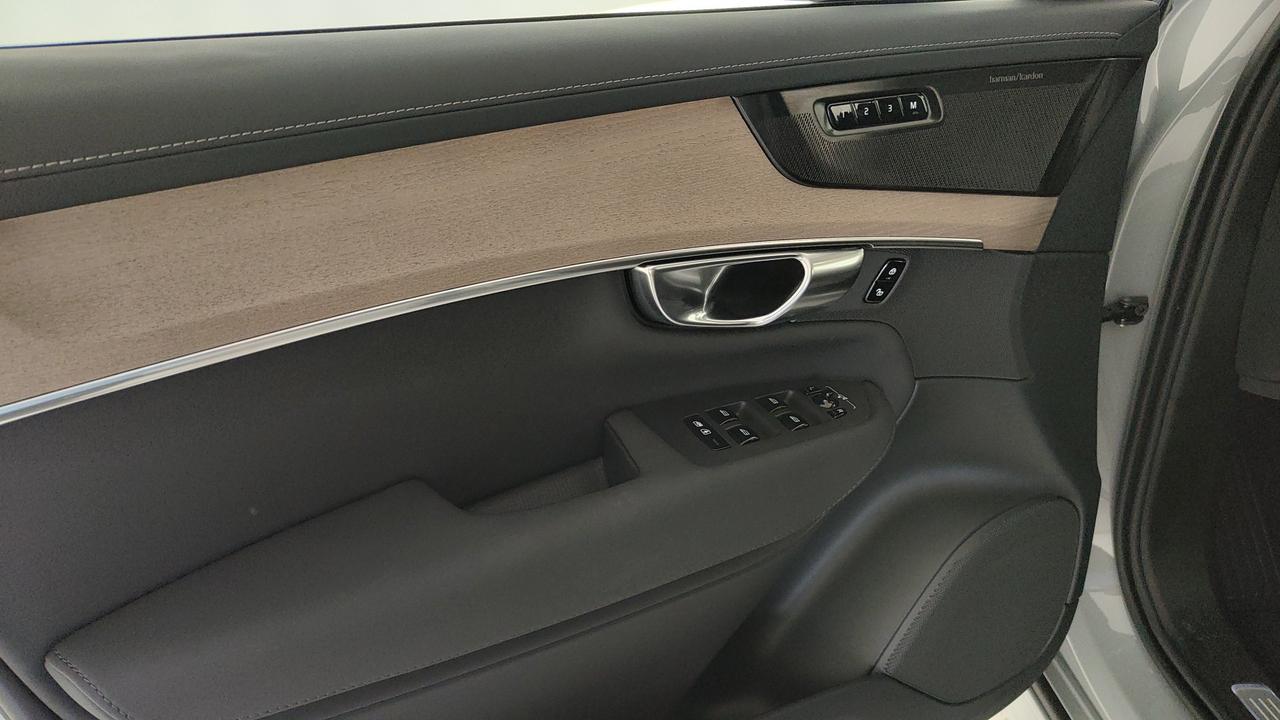 VOLVO XC90 2.0 t8 phev Plus Dark awd 7p.ti auto