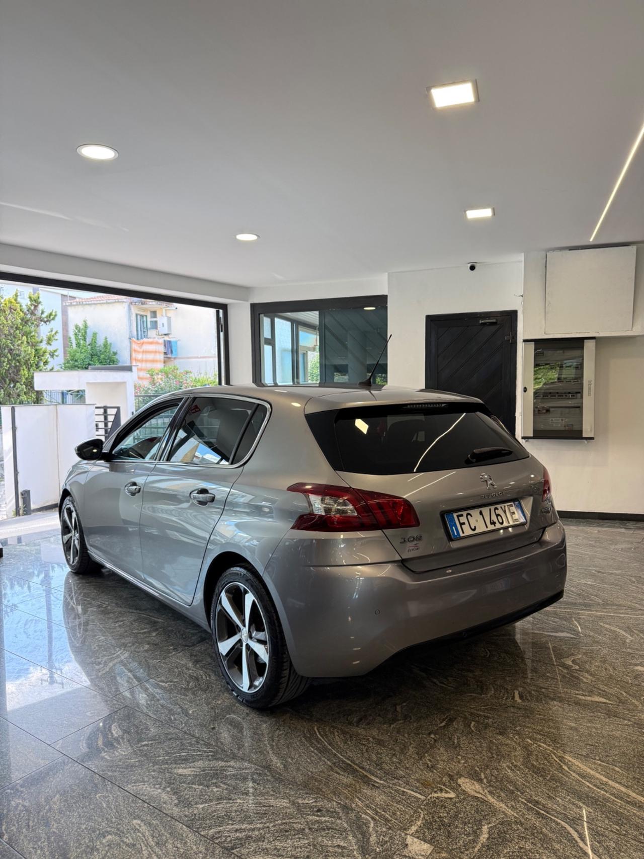 Peugeot 308 BlueHDi 120 S&S Allure