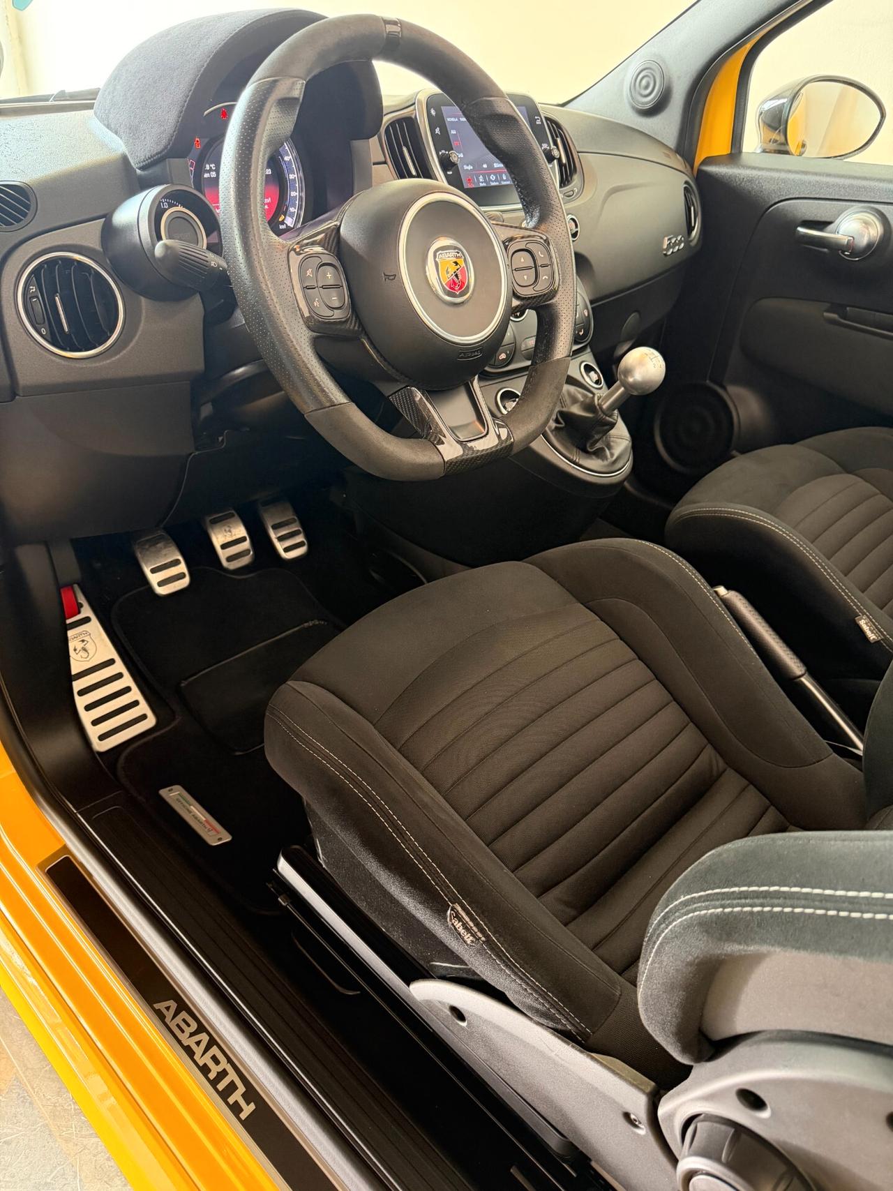 Abarth 595 C 1.4 Turbo T-Jet 180 CV Competizione