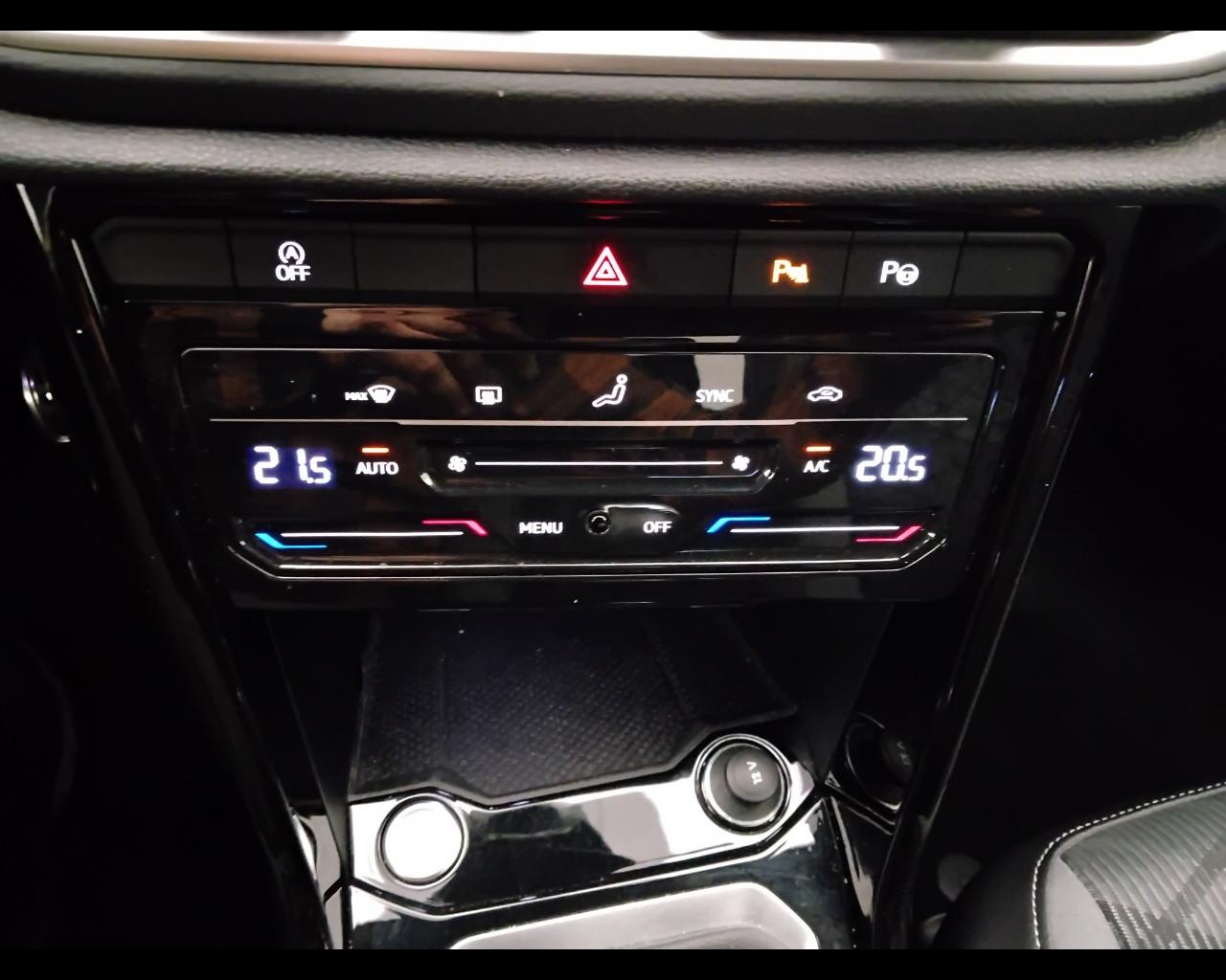 VOLKSWAGEN T-Roc I 2022 - T-Roc 1.0 tsi R-Line 110cv