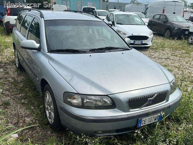 VOLVO V70 V70 II 2000 2.4 d5 Optima tg. CE107WR