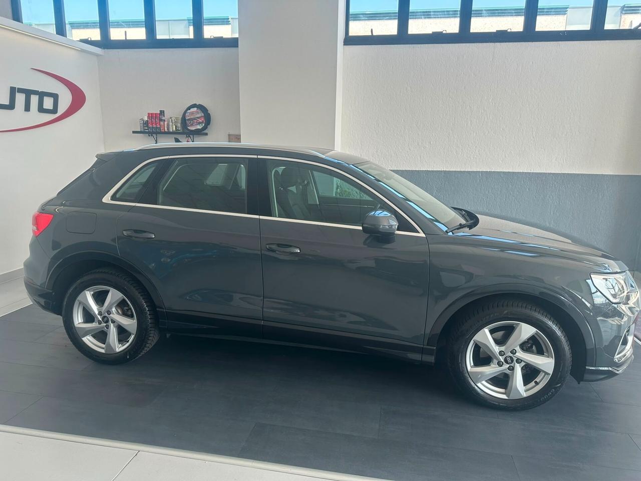 Audi Q3 35 TDI S tronic Business Advanced