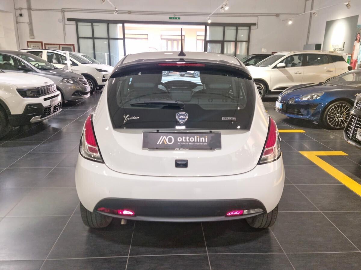 Lancia Ypsilon Gold 1.0 Hybrid 5 porte AZIENDALE