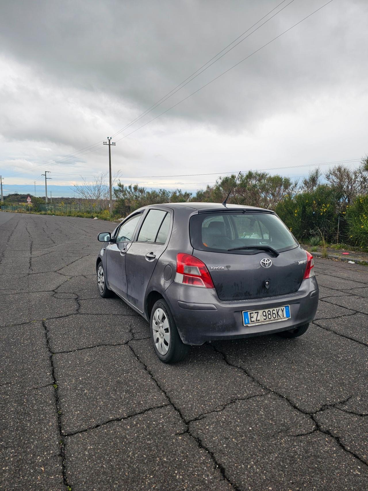 Toyota Yaris 1.0 cc 69cv 5 porte