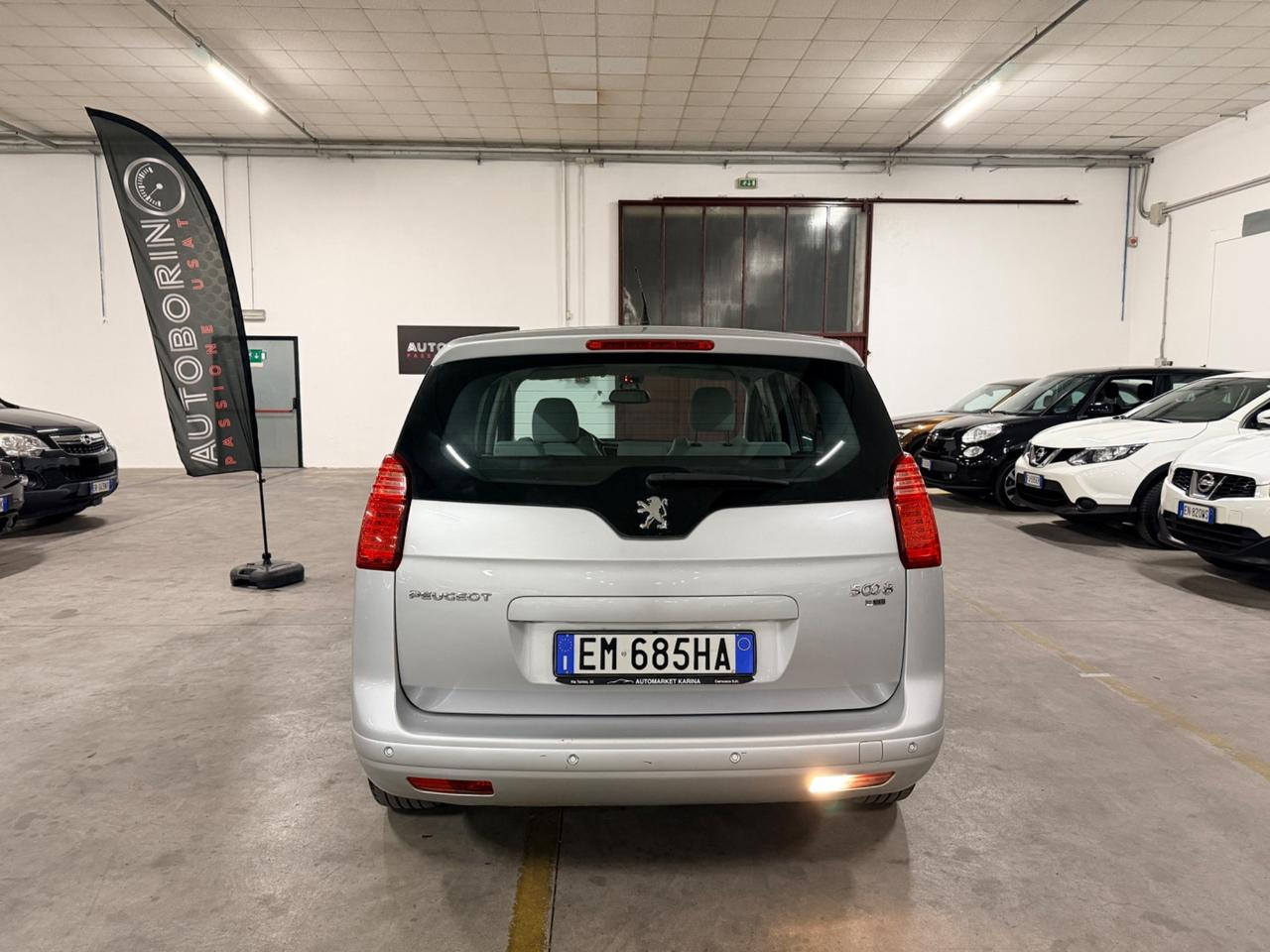 Peugeot 5008 1.6 e-HDi 112CV Stop&Start cambio robotizzato Active