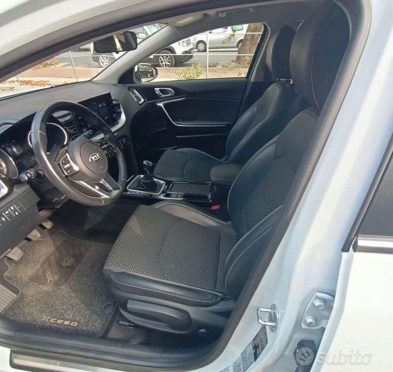 Kia Xceed XCeed 1.0 t-gdi High Tech Gpl 117cv