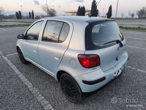 TOYOTA Yaris 1.4 tdi D-4D 5P diesel con GPL perf