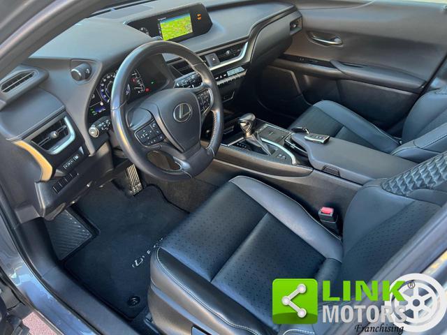 LEXUS UX 250h Hybrid Midnight Edition